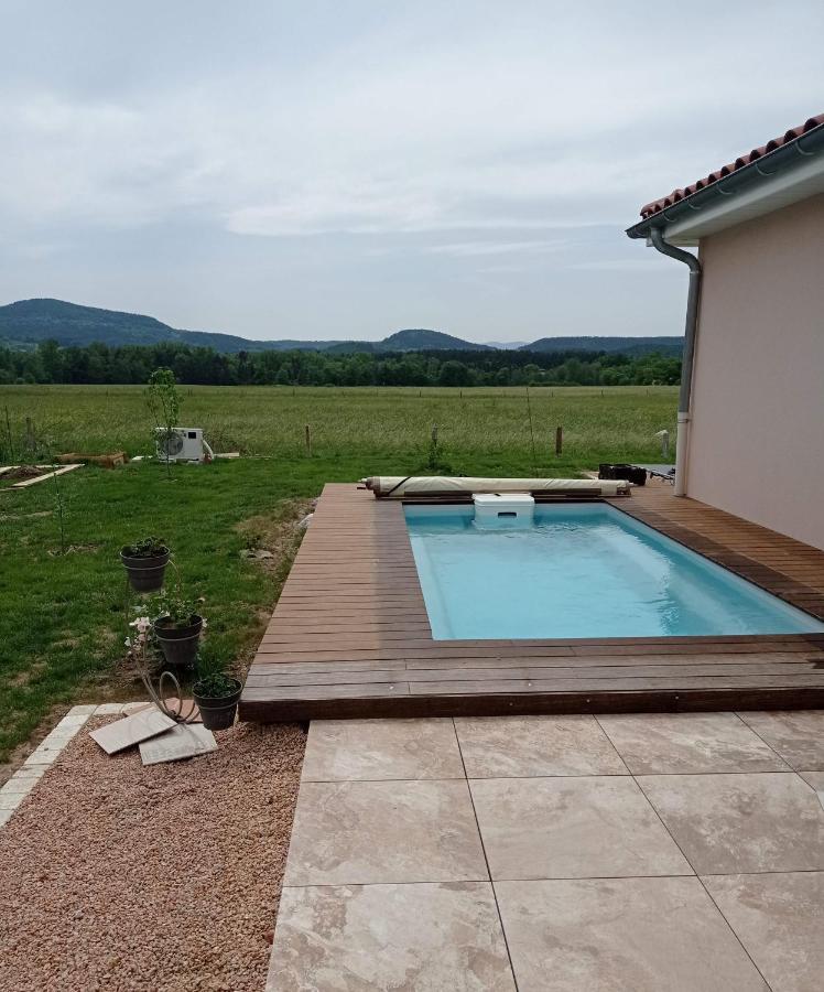 Chez Brigitte, Un Sejour En Haute-Loire Saint-Germain-Laprade Kültér fotó